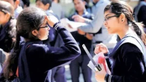 Alarming Drop in School Enrollment for Third Year: Experts Blame Falling Birth Rates